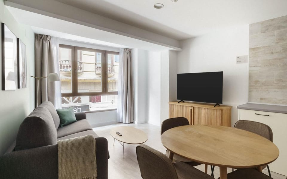 TV and multimedia, Living room, Seating area