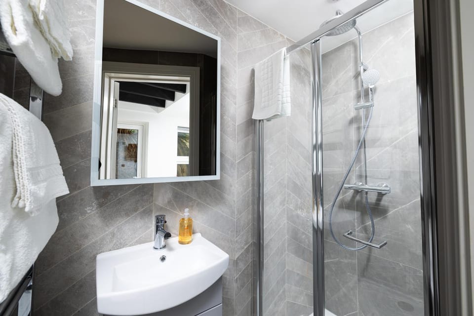 Charmstay Kensington Olympia Apartment in City of Westminster