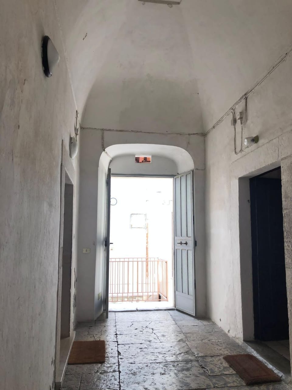 Inner courtyard view