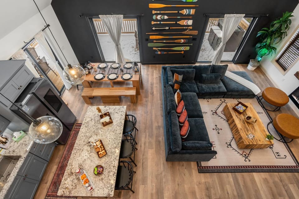 Luxury Getaway with Nature and Comfort Chalet in Kidder Township