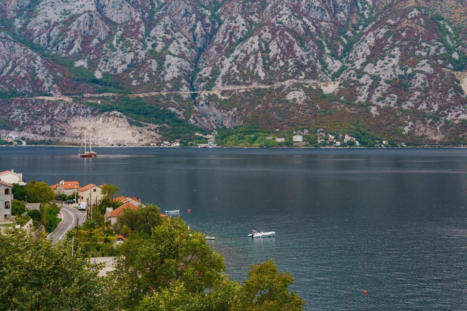 Neighbourhood, Hiking, City view, Sea view