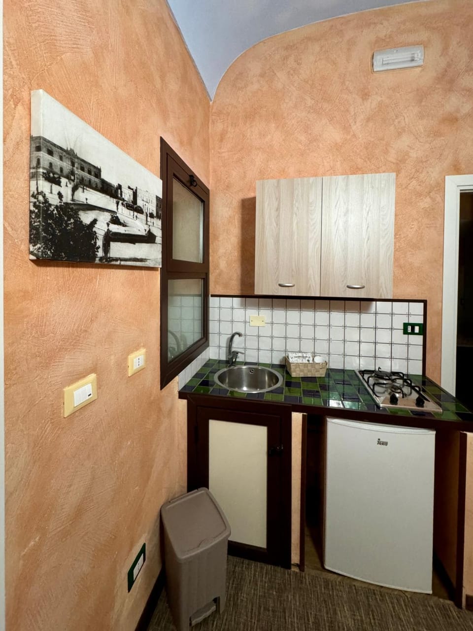 Kitchen or kitchenette, stove