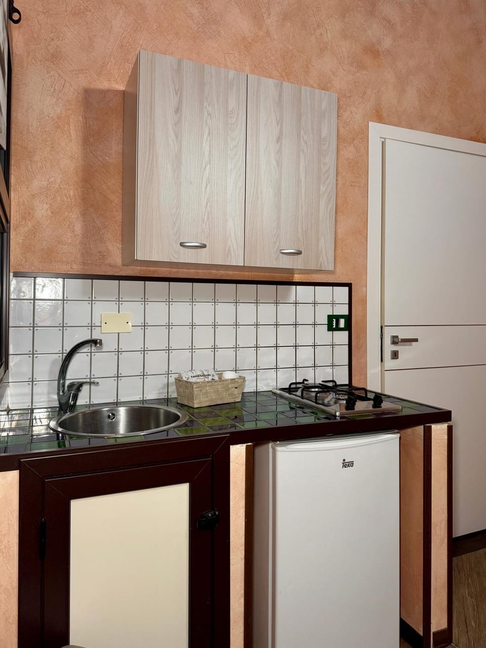 Kitchen or kitchenette, stove