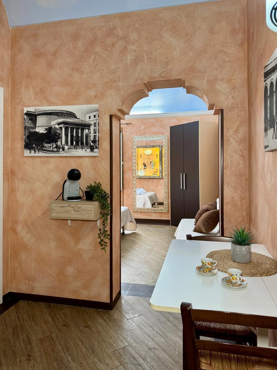 Living room, Photo of the whole room