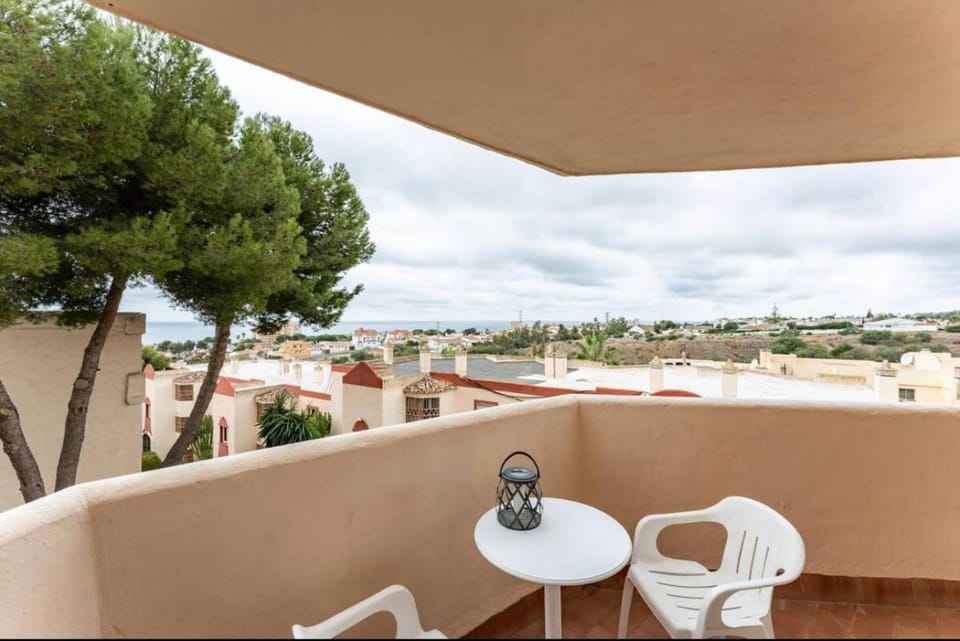 Ocean View by Holidays2rent Apartment in Sitio de Calahonda