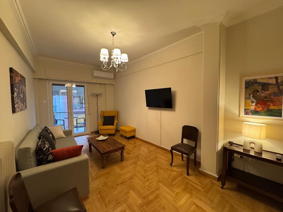 TV and multimedia, Seating area