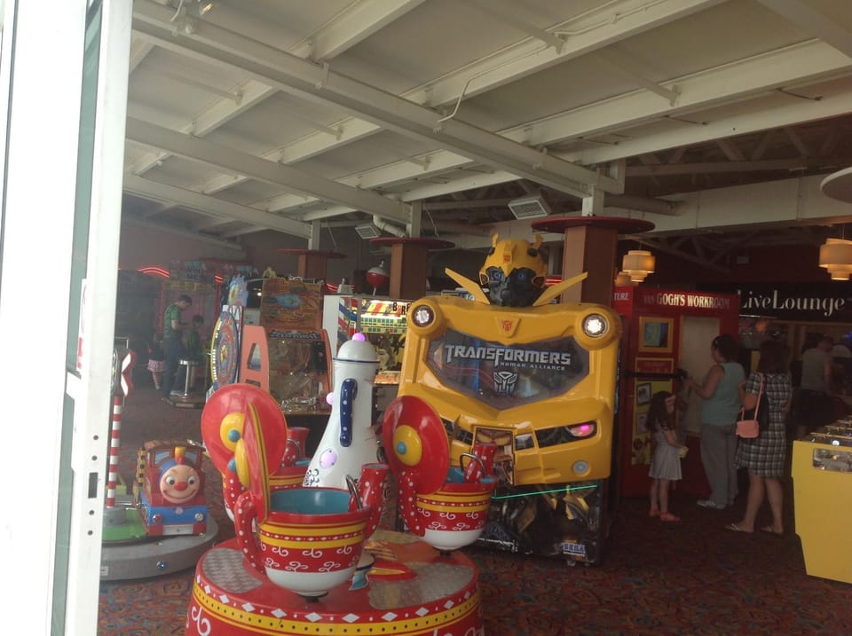 Casino, Game Room, Karaoke, Kids's club, Evening entertainment