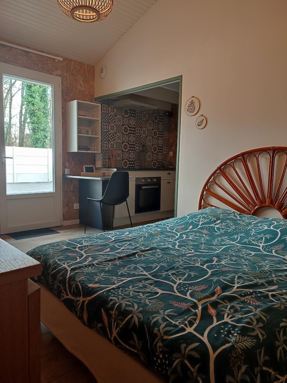 Photo of the whole room