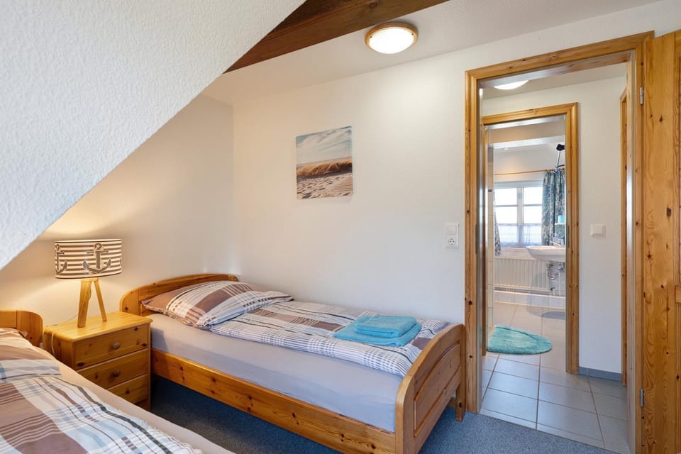 Property building, Living room, Bedroom