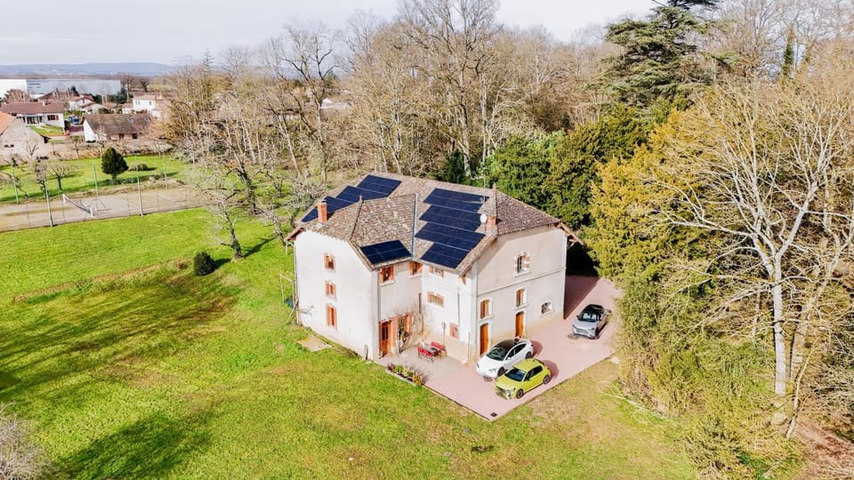 Property building, Garden view