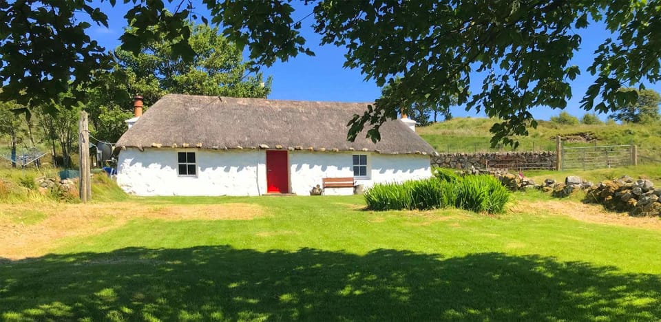 Property building, Spring, Day, Natural landscape, Garden view