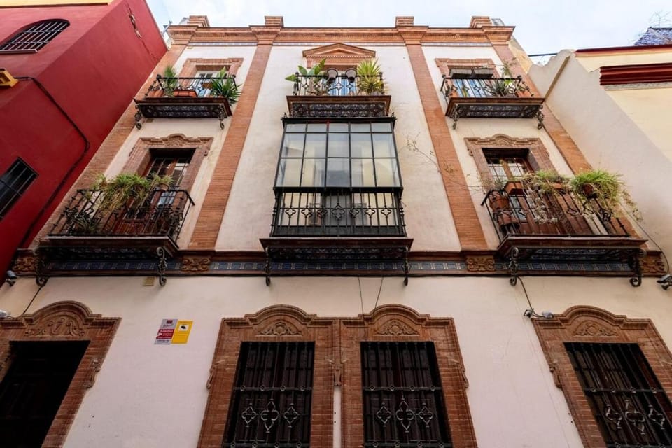 Loft singular en casa regionalista Sevilla centro Apartment in Seville