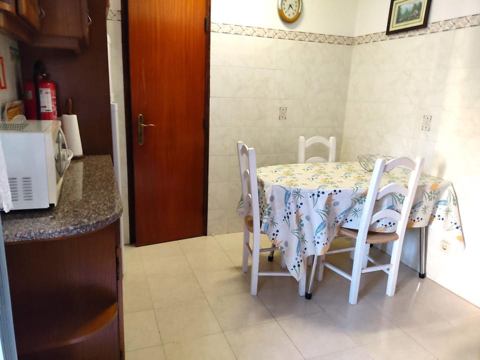 Dining area, Communal kitchen