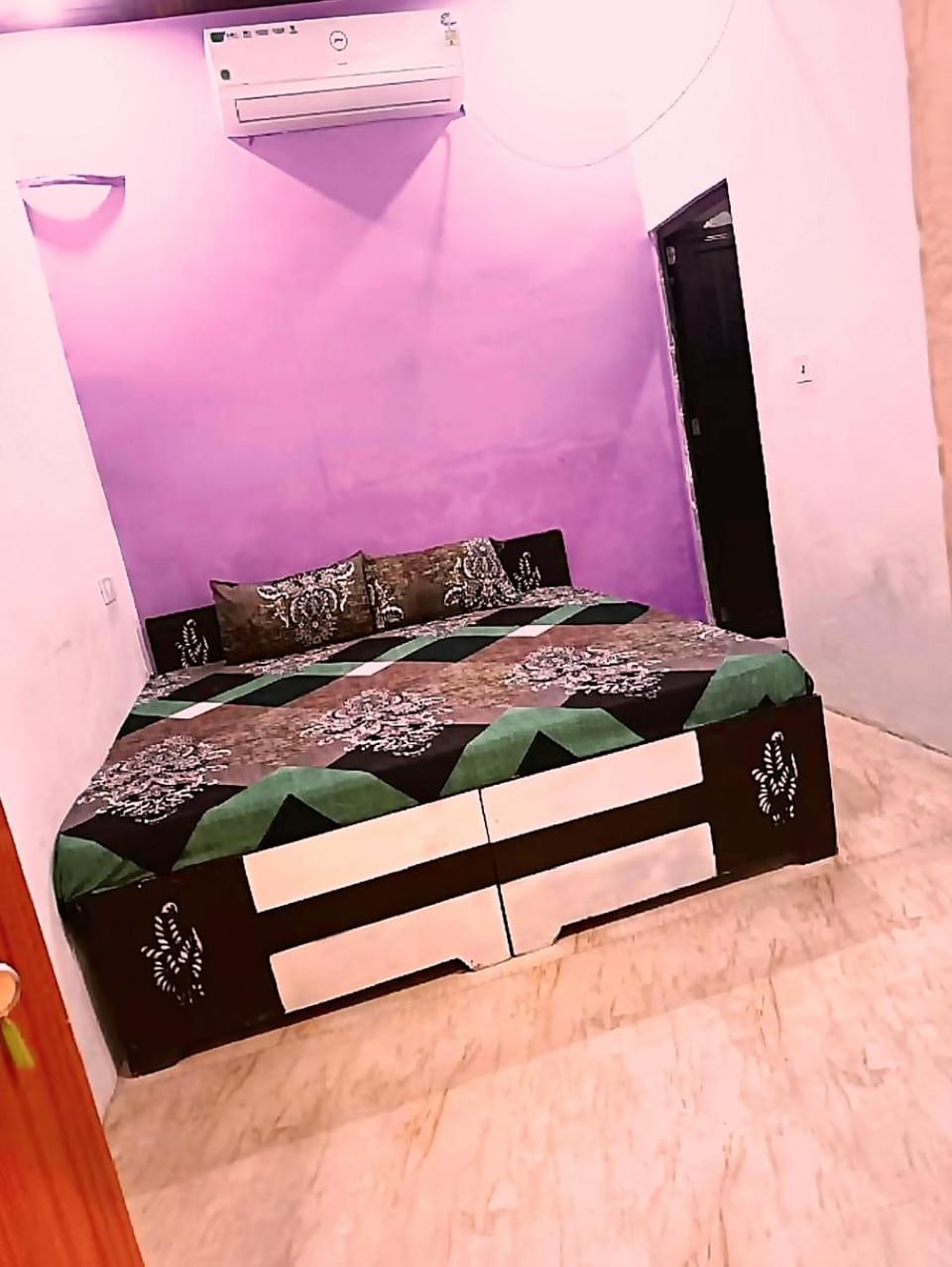 Jay Shree Radhey Home Stay Near 300mtr From Mathura Junction Railway Station Vacation rental in Uttar Pradesh