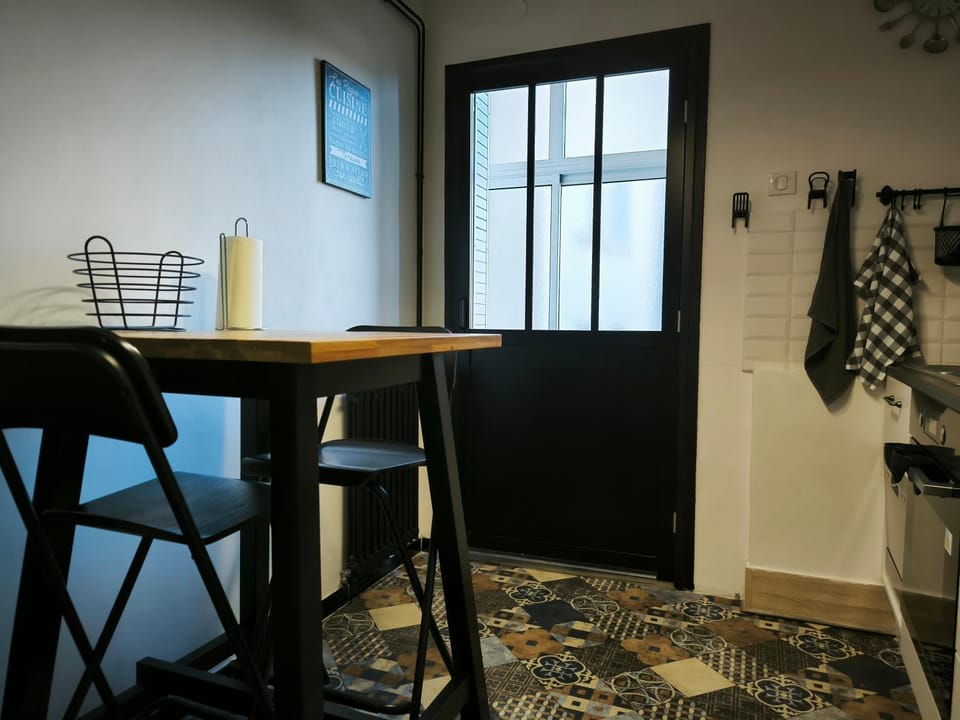 L'échappée belle, parking, climatisation, 5min à pied du centre historique Apartment in Avignon