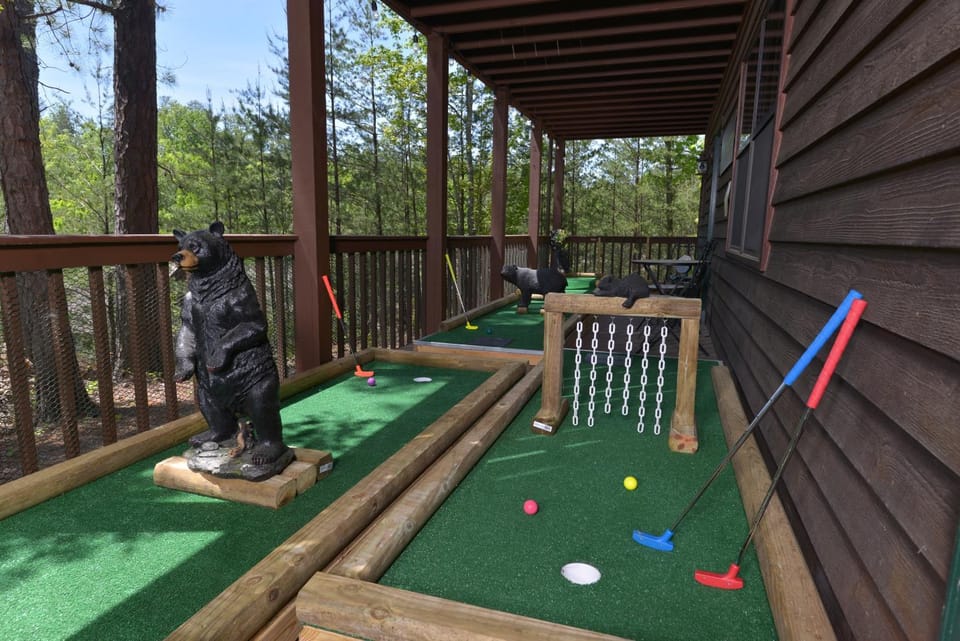 Spring, Day, Natural landscape, Minigolf, View (from property/room), View (from property/room), Balcony/Terrace, Balcony/Terrace, Decorative detail, Decorative detail, Evening entertainment, Mountain view, Mountain view