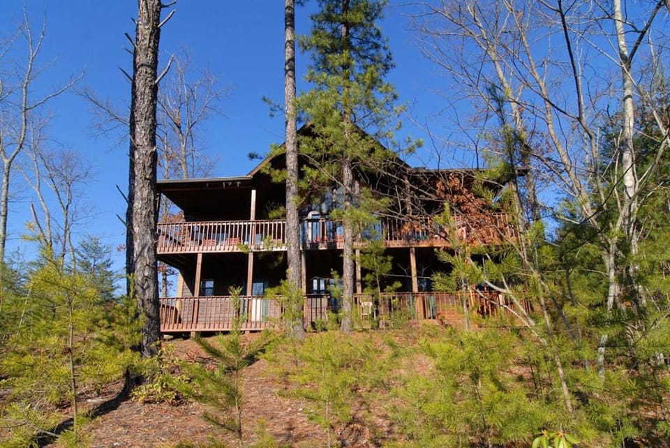Property building, Spring, Day, Natural landscape, View (from property/room), View (from property/room), Balcony/Terrace, Balcony/Terrace, Decorative detail, Decorative detail