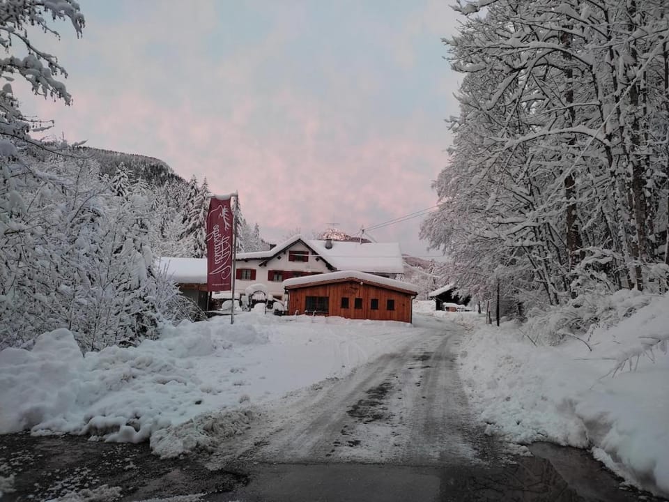 Property building, Winter, Skiing