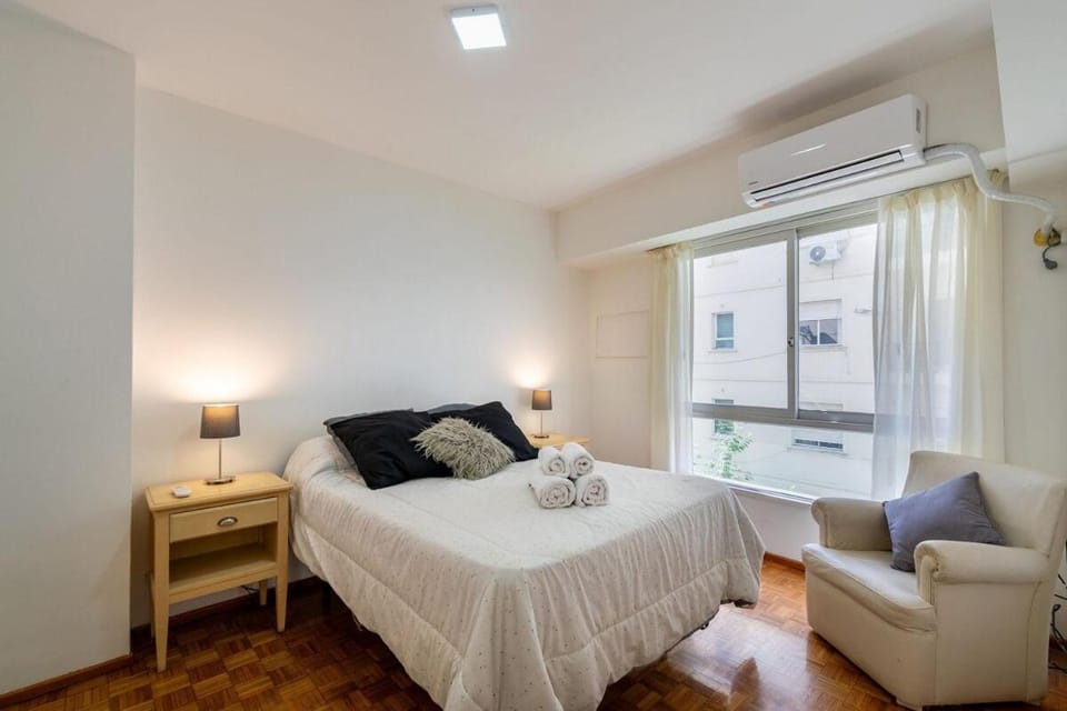 Bed, Bedroom, air conditioner