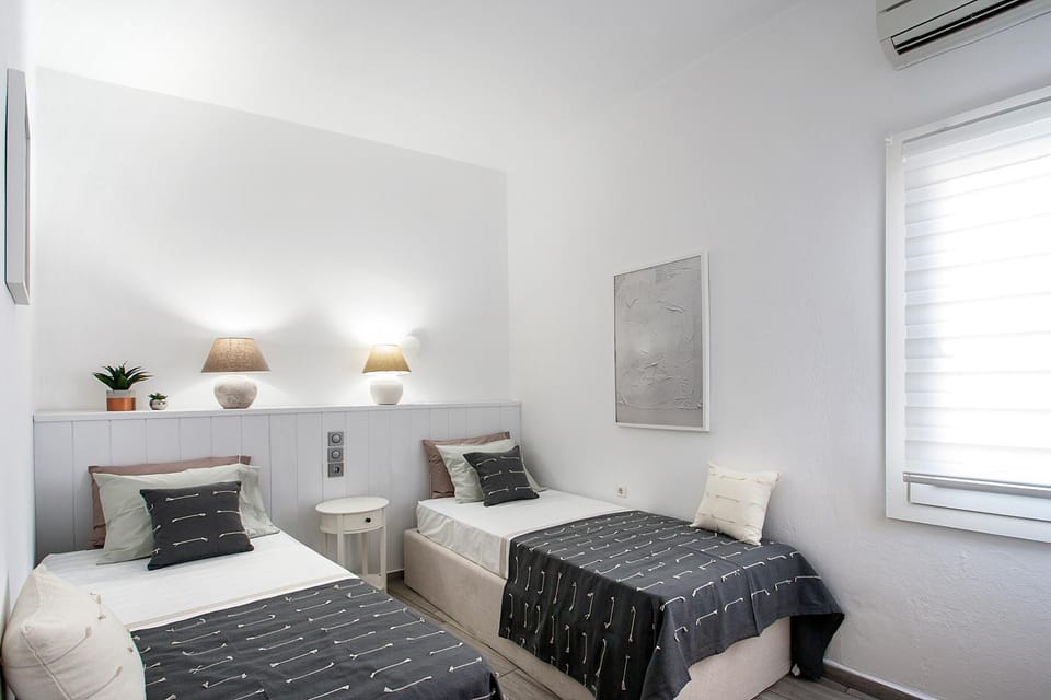 Capolavoro Sea View Villa, 6 pers by MPS Apartment in Skiathos