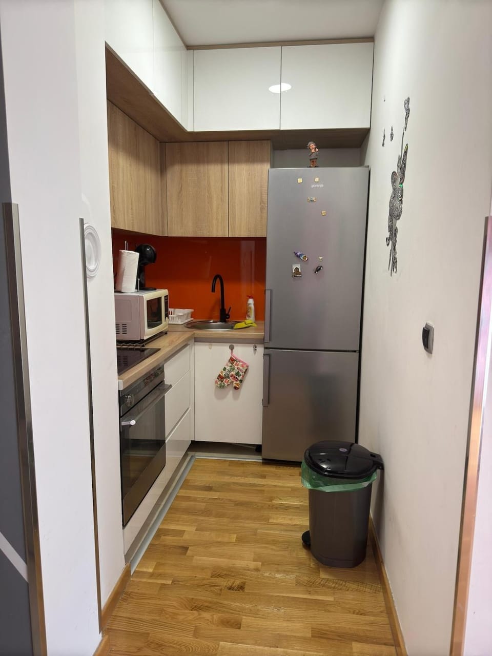 Kitchen or kitchenette, oven, stove