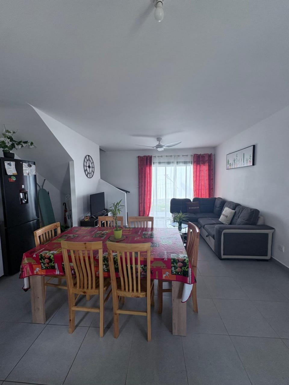 Living room, Dining area