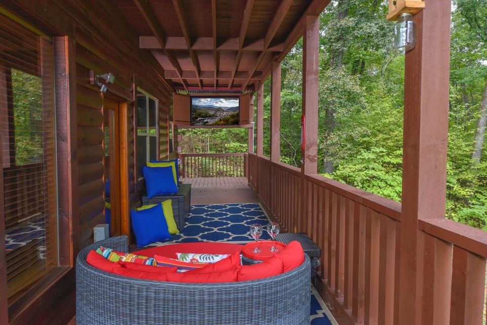 Day, Natural landscape, TV and multimedia, View (from property/room), Balcony/Terrace, Seating area