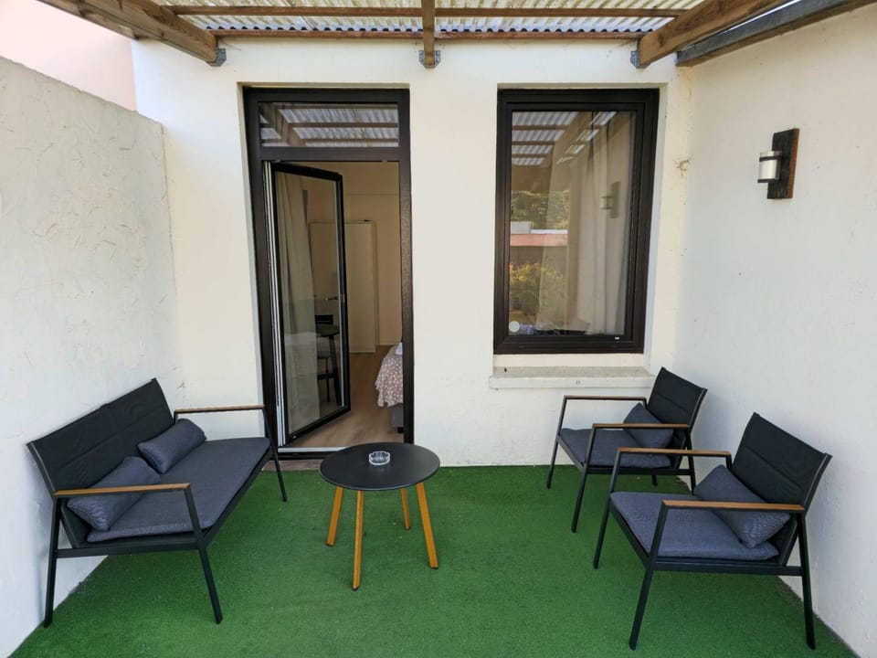 Balcony/Terrace, Seating area