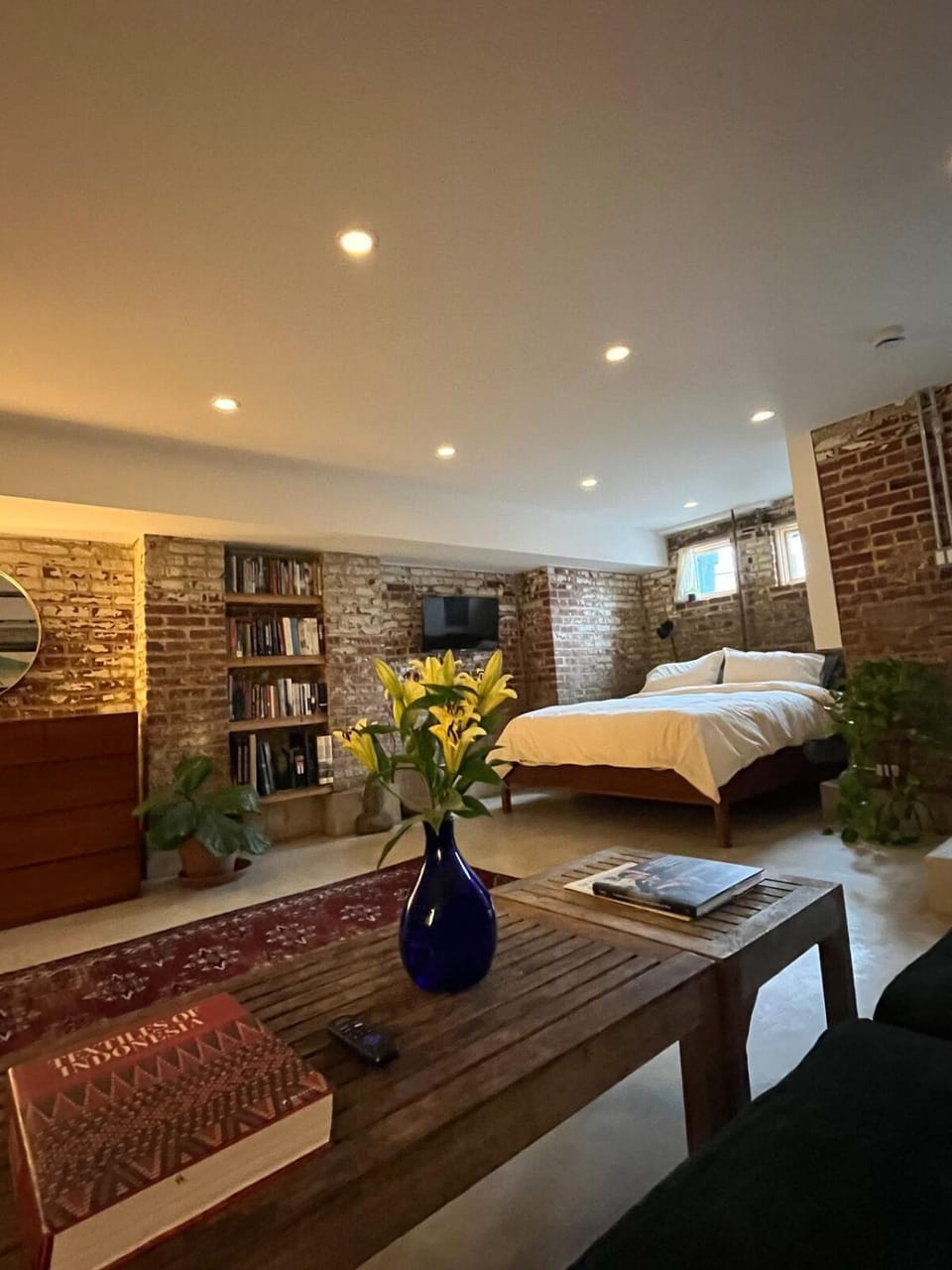 Library, Photo of the whole room, Bedroom