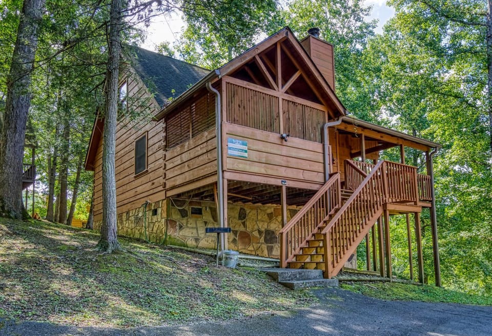 Property building, Day, Natural landscape, BBQ facilities, Balcony/Terrace, Parking, pet friendly