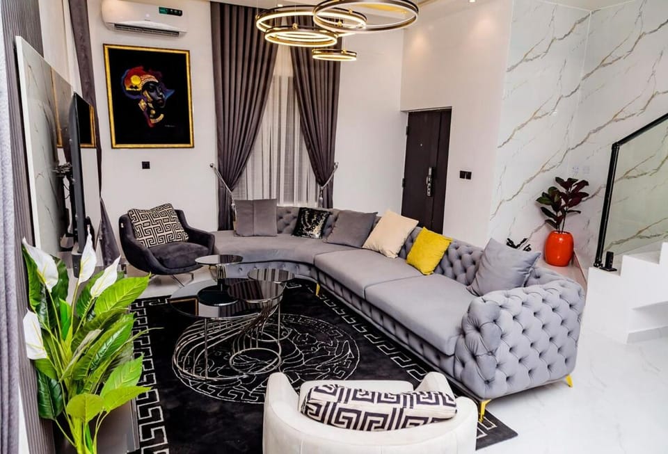 Luxury 4 Bedroom Ensuite - Lagos Apartment in Lagos