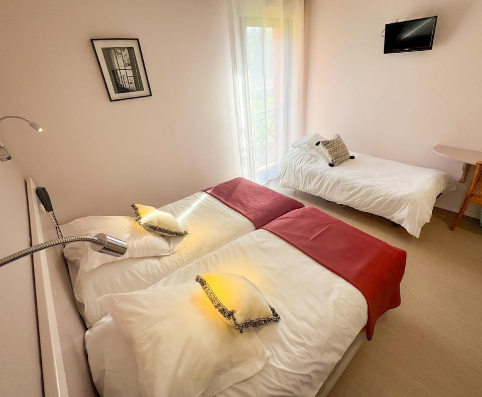 Domaine de Pousiniès Hotel in Occitanie