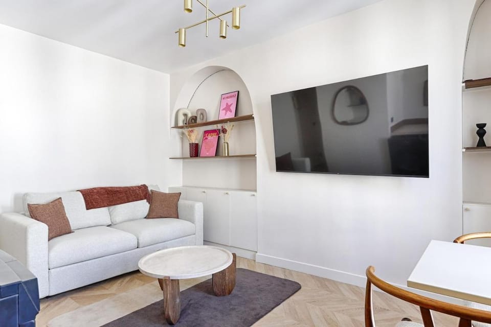 Communal lounge/ TV room, TV and multimedia, Living room, Seating area