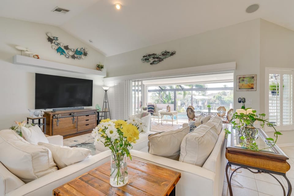 Dock & Pool: Canal-Front Cape Coral Oasis! House in Cape Coral