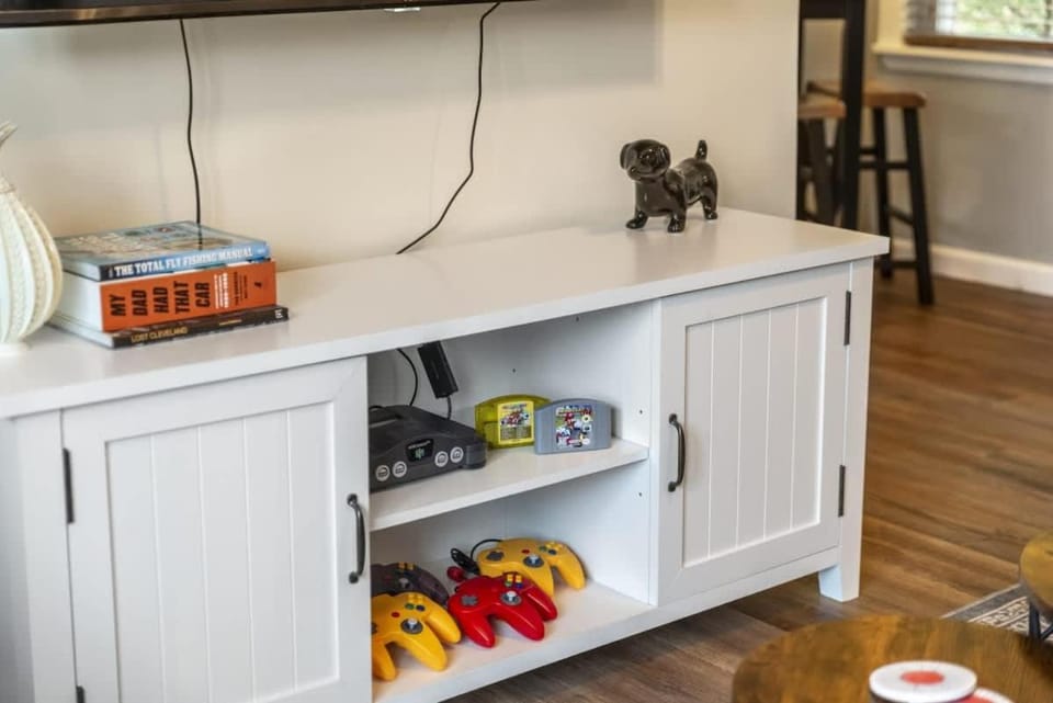 Walkable Neighborhood of Kamm's Corners House in Lakewood