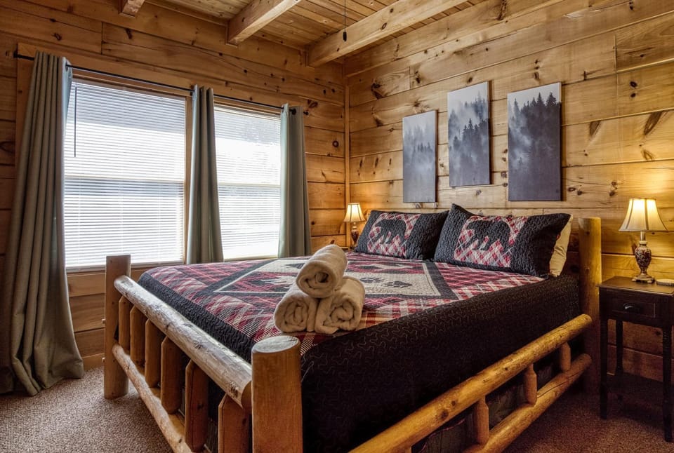 Bed, Photo of the whole room, Bedroom, pet friendly