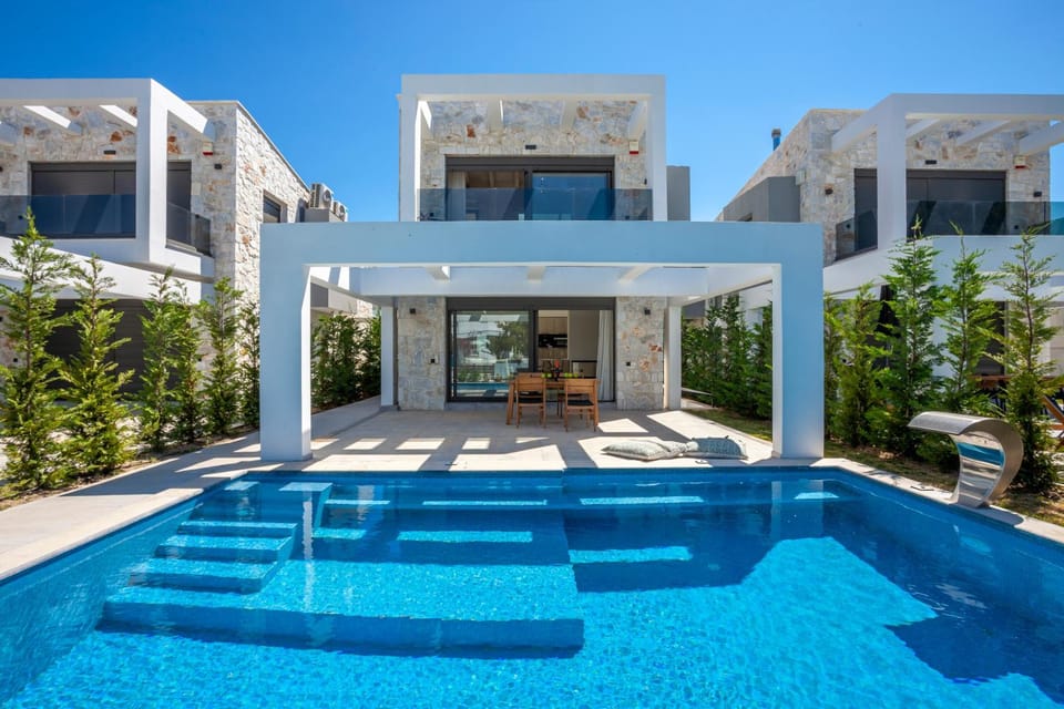 Property building, Patio, Day, Swimming pool