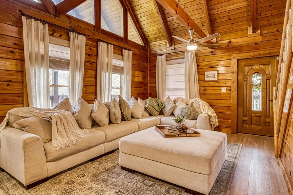 Living room, Decorative detail, Decorative detail, Seating area, Pets, Pets, pet friendly