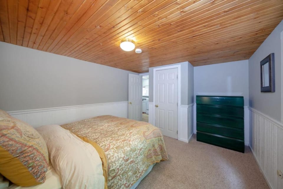 2bed 1bath Creekside Alma with Deck Beautiful Views House in Park County