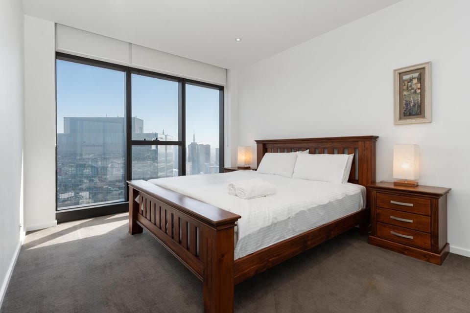 Sky Pool 2 Bedroom Next to Crown in Prima Tower Apartment in Southbank