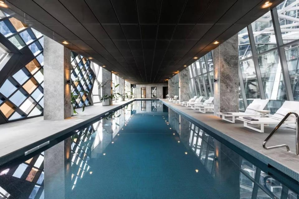 Brand New Lux Living West Side Place 2 Bedroooms with Pool Gym Sauna Apartment in Melbourne