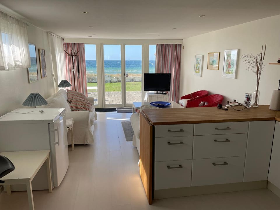 Havsnära studio House in Skåne County