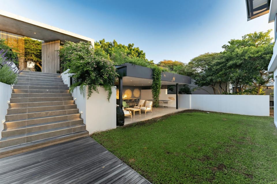 Property building, Patio, Garden, Garden, Garden view