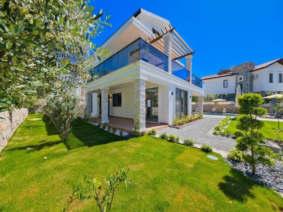 Fethiye Oludeniz Luxury Villa with Two Pools Villa in Ölüdeniz