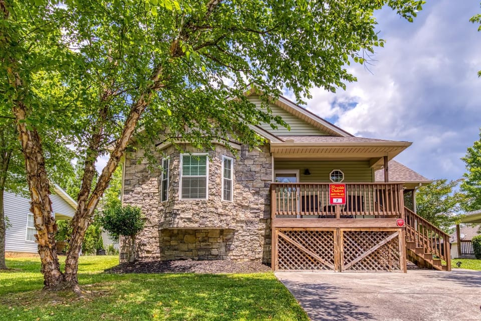 Property building, pet friendly