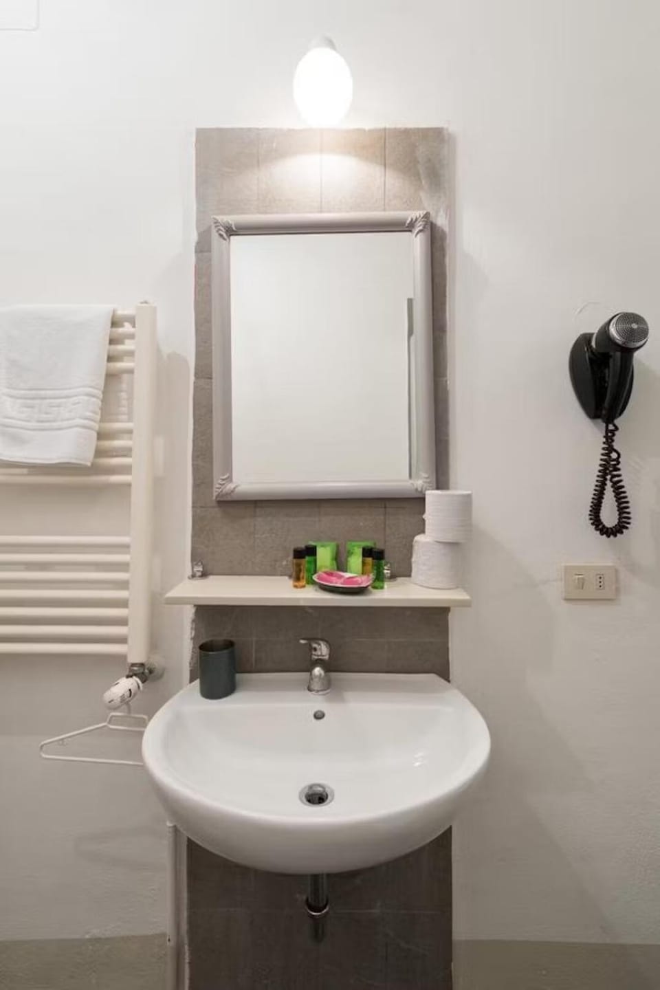 Keys of Italy - F2 -1Bedroom Apt by Santa Croce Apartment in Florence