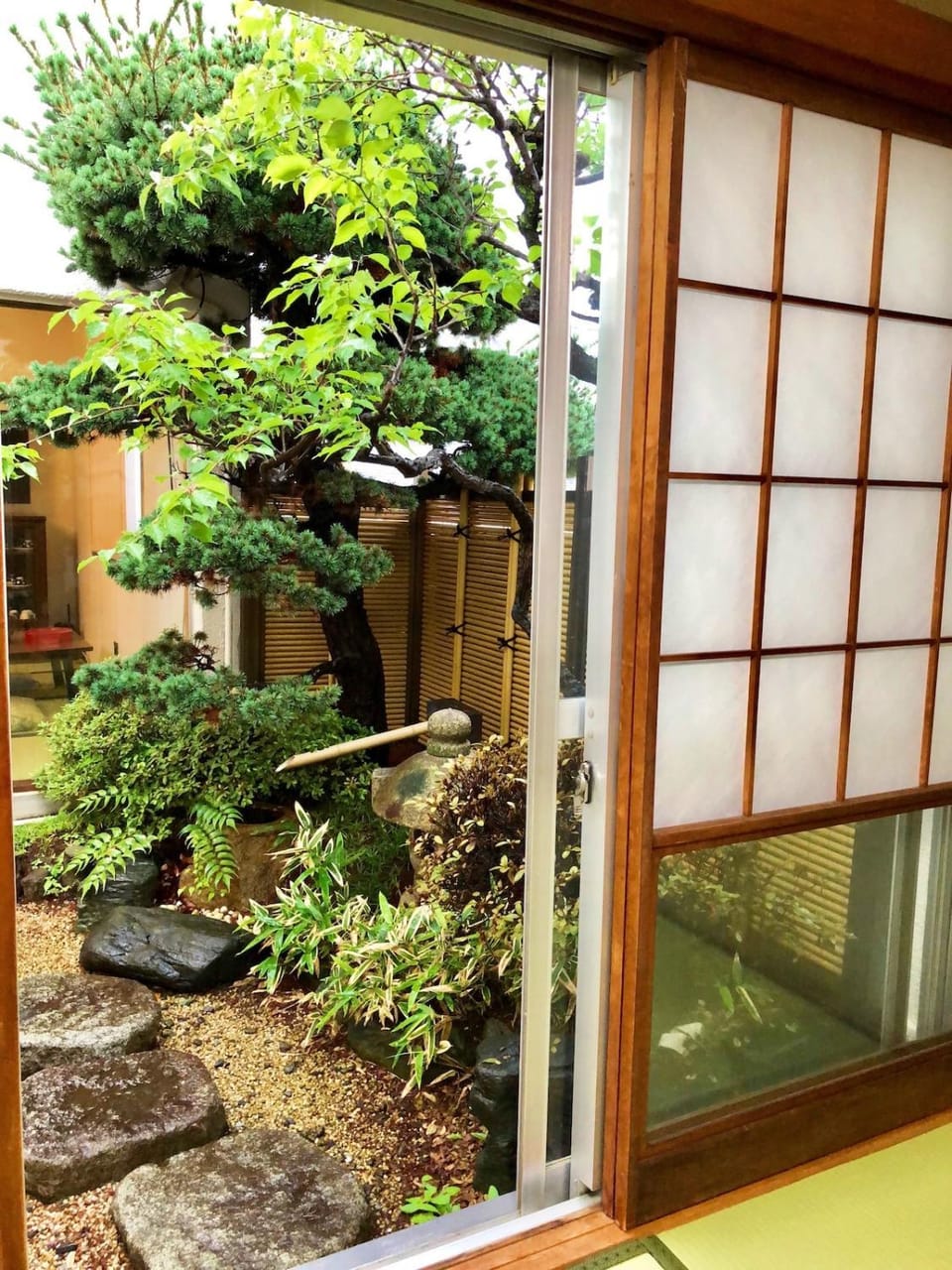 新宿 新大久保駅108 平米日本庭園の宿 Apartment in Shinjuku