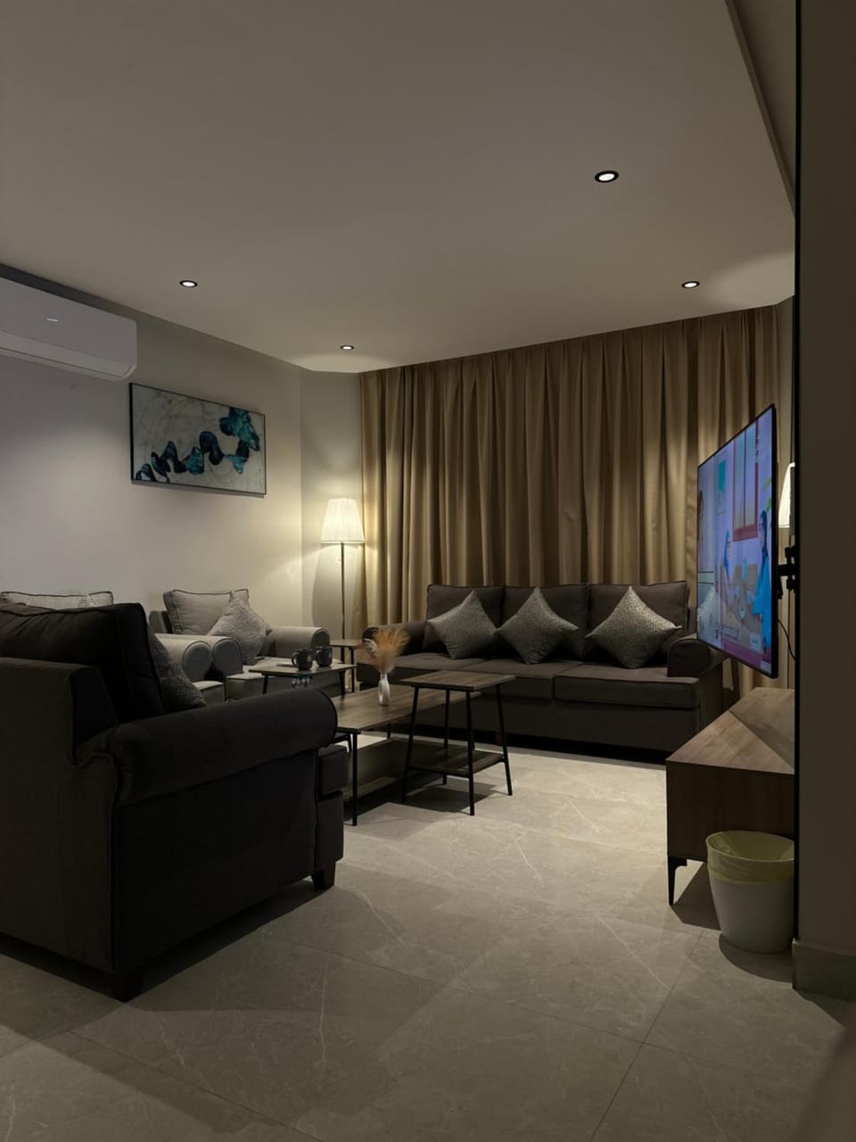 سُكْنَى خصوصية عائلية بفخامة متناهية المروج Apartment in Riyadh