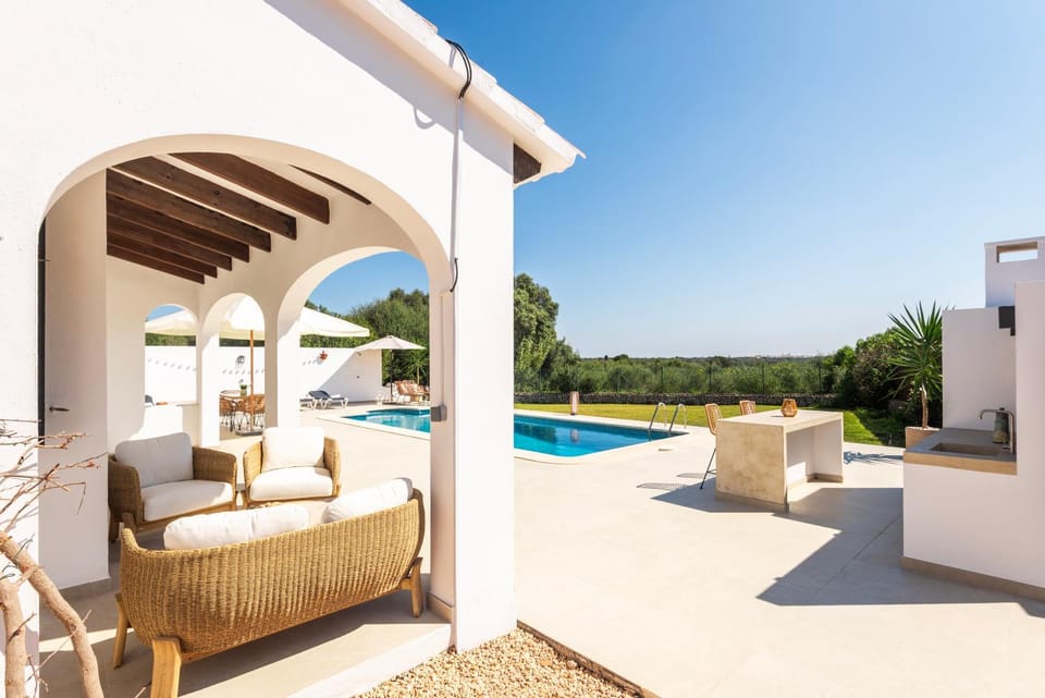 Patio, Natural landscape, View (from property/room), Balcony/Terrace, Living room, Seating area, Pool view, Swimming pool