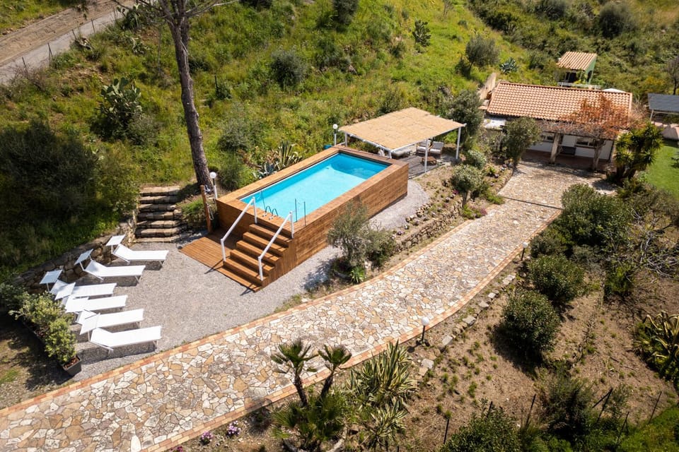 Day, Pool view, Swimming pool, sunbed